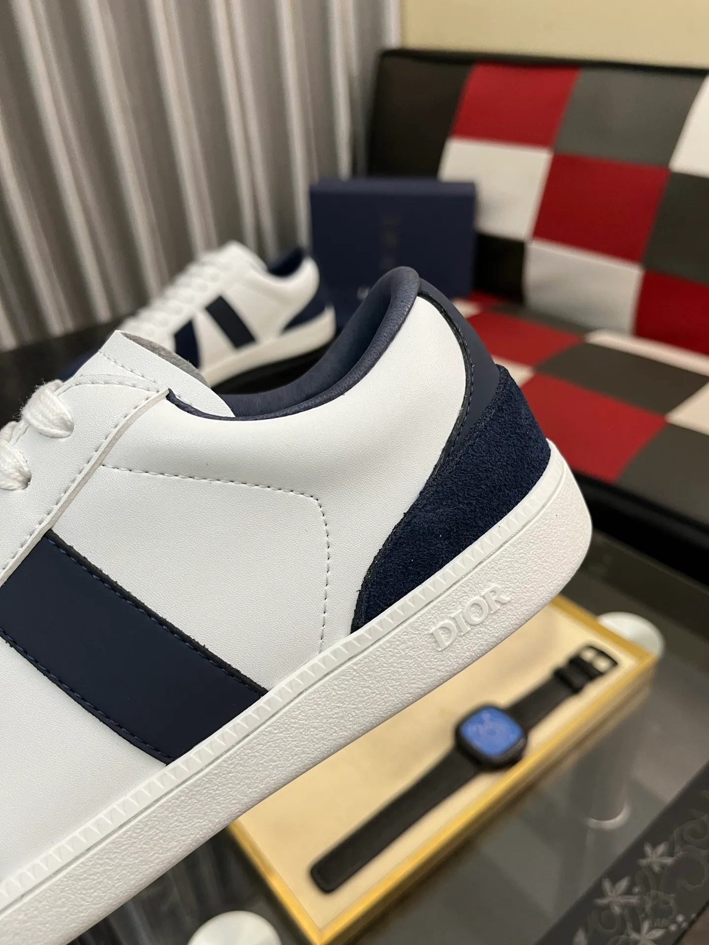 Men's shoes 💰380⌚️⌚️ 【Dior*DIAO】original quality.~ Unique modern style sneakers. 🏃A must-have casual shoe for trendy men😍😍 Original brand imported from Italy, imported original leather, sheep lining (refuses to discolor and grind feet) Sole: Original sole provided by the original factory, French lazy style design ⚠️Fit to the feet, original quality, super comfortable original sole. Code number: 38-448️⃣Colors available